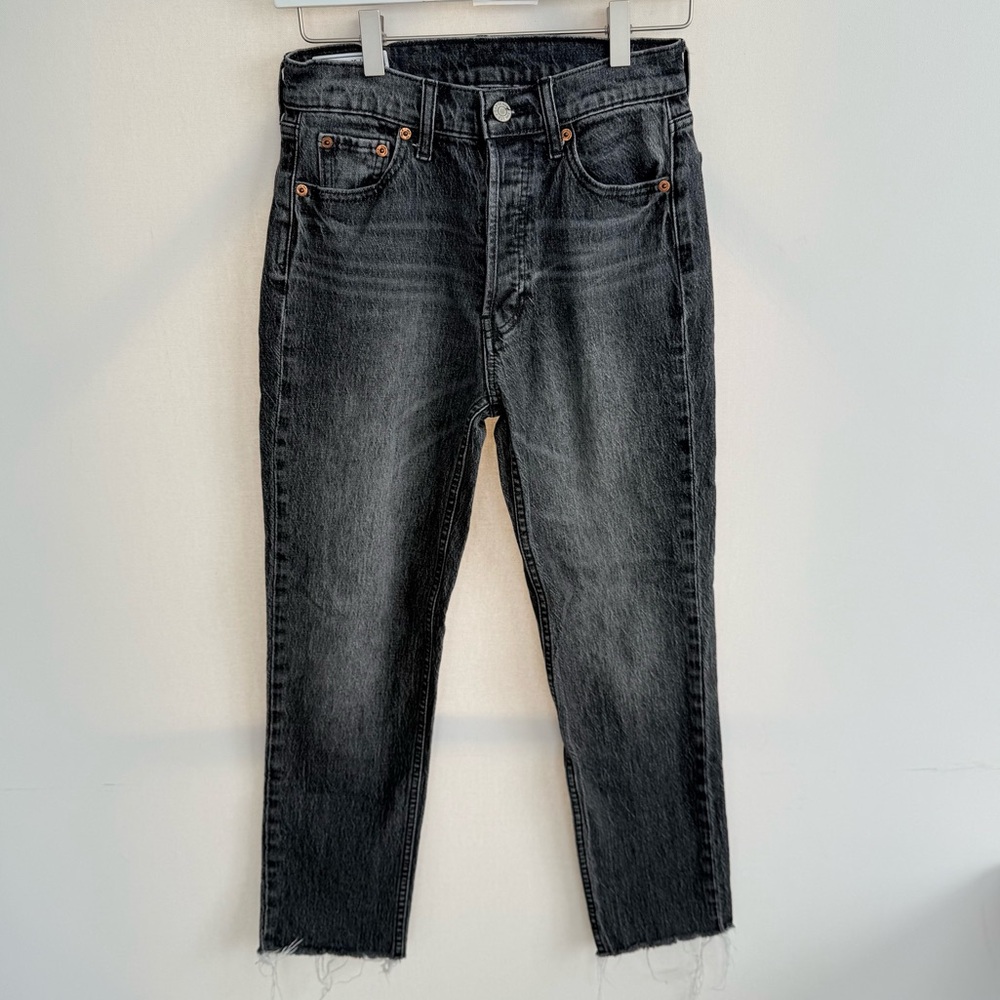 Gap Cheeky Straight High Rise Jeans in black size 25 / 0R